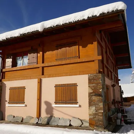 Cote Legette Dans Le Nepal Les Saisies